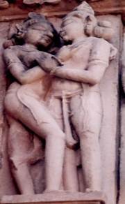 A statue of a couple

Description automatically generated