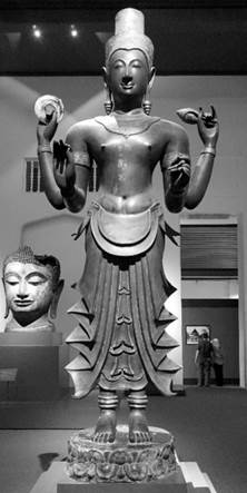 A statue of a person

Description automatically generated with low confidence
