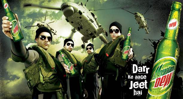 A group of people holding bottles

Description automatically generated with low confidence