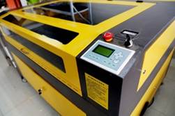 A close-up of a machine

Description automatically generated